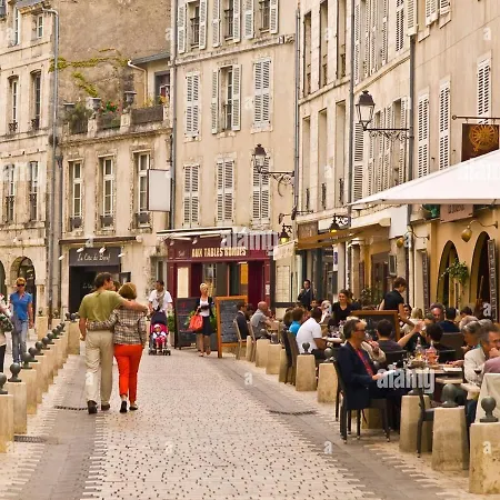 Cocon Iode Cosy Equipe, Baigne De Lumiere, Situe Au Coeur De A 1min A Pied Du Marche Avec Tv Et Wifi *